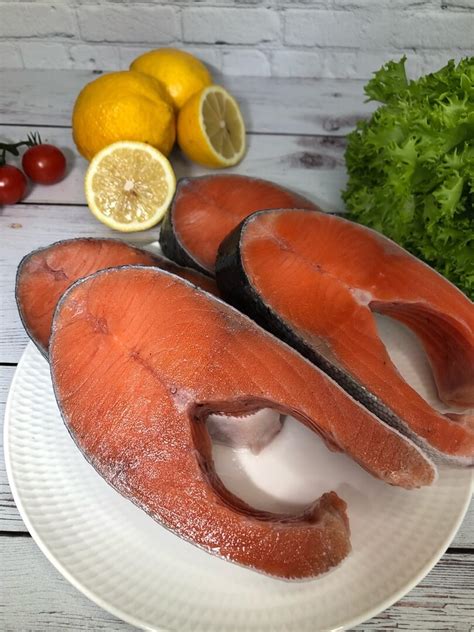 Стейки форели карельской - Морепродукты и рыба – купить с доставкой в СПб
