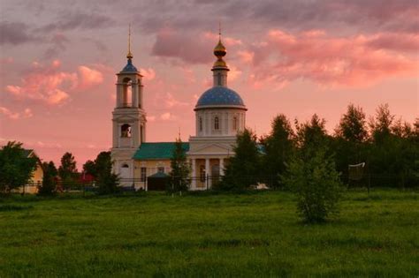 Июньские ночи в Бужаниново | Церковная архитектура, Старые церкви ...