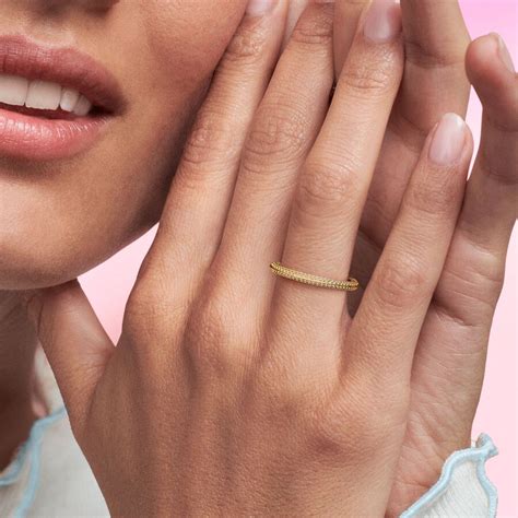 Pandora ME Pavé Ring | Gold plated | Pandora Canada
