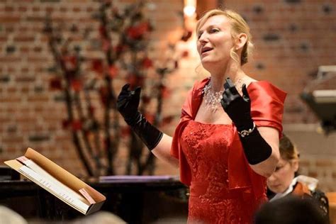 Kontakt | Vesna Djordjevic - Den syngende læge