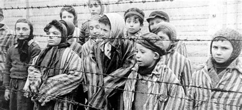 lallemagne songe  rendre obligatoire la visite de camps de