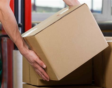Ten Tips For Manual Handling | Safety Services Direct