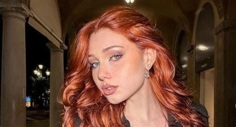Chi è Blackwidof: fidanzato, vero nome, origini, foto, OnlyFans ...