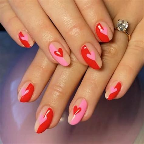 Fall In Love With These 15 Adorable Valentine’s Day-Inspired Nails