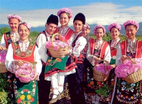 Фестивваль троянд у Болгарії | Bulgarije, Excursies, Cultuur