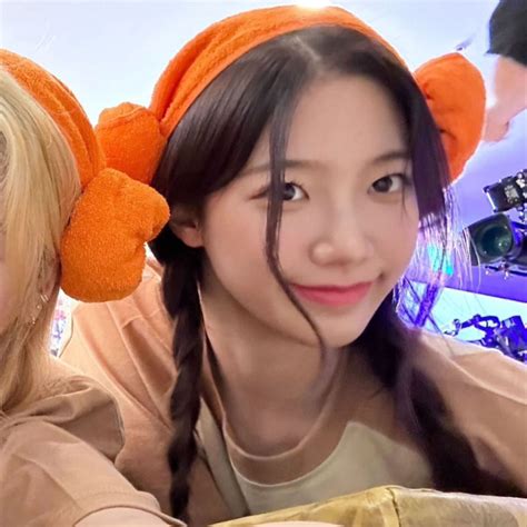 le sserafim matching icons chaewon yunjin kazuha trio three ...