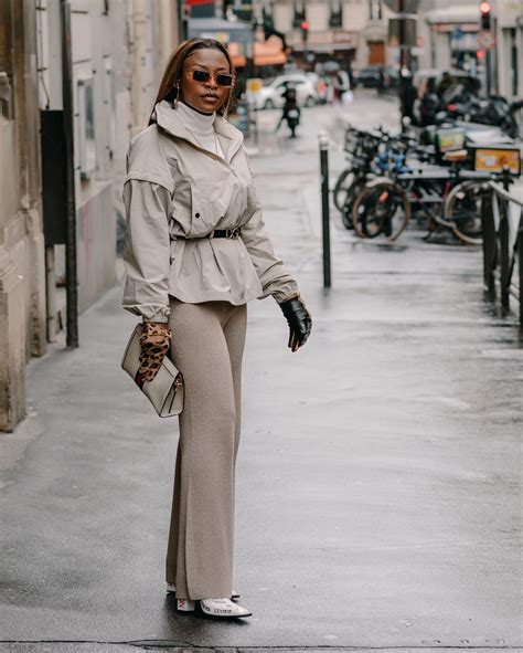 DJ ZINHLE - Paris nudes… 🤎🤍 Photography: @nicolasinparis | Facebook