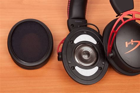 Обзор игровой гарнитуры HyperX Cloud Alpha с двухкамерными динамиками