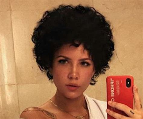 Halsey Is Not Here For Trolls Criticizing Her Natural Hair