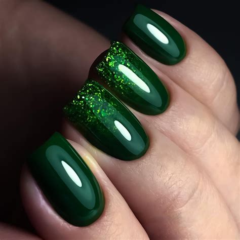 Refresh with 30 Green Ombre Nail Designs in 2024