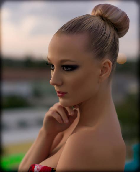 Amature Fashion Style Photography w/ M9 35 F2 Cron 50 Nocti F/0.95