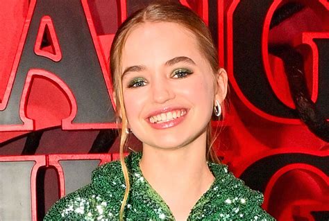 Quién es Nell Fisher, la actriz que hace de Holly Wheeler en la