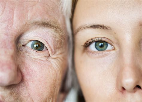 family-generation-green-eyes-genetics-concept (1) - Colegio de Medicina