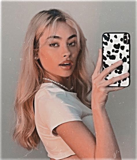 Apresentação ♡ • @teabbes • Milkshake Website Builder