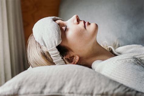 Therapeutic Lavender Mask | Thrive Urban Wellness
