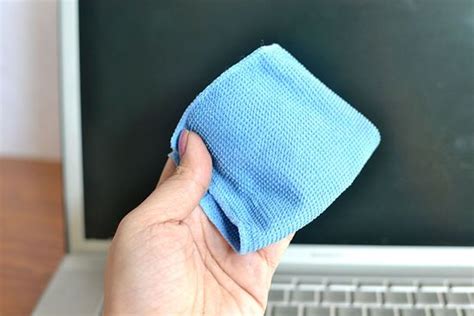 How to clean macbook screen - acaarticle