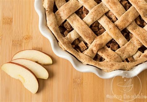 The Perfect American Apple Pie (5 Apples Needed) | Swing The Whisk