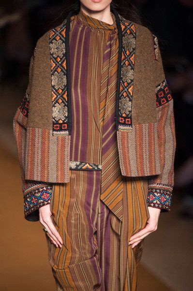 Etro at Milan Fashion Week Fall 2014 | Etro fashion, Batik fashion, Fashion
