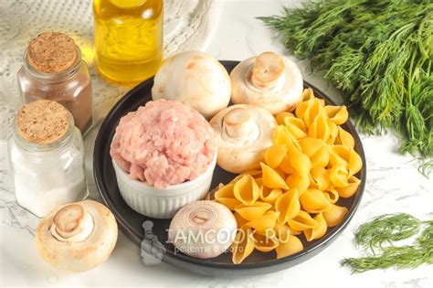 Макароны с фаршем и грибами на сковороде — рецепт с фото пошагово