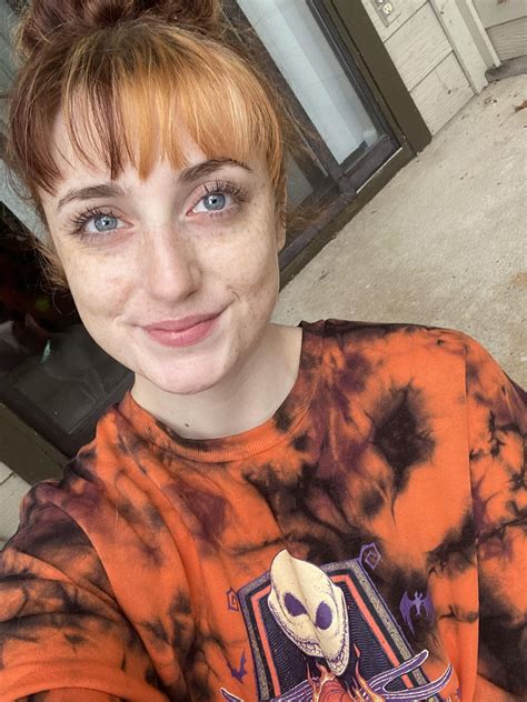 Belly freckles hehe : r/FreckledGirls