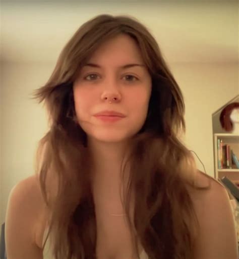 aestethic hannah with and without makeup | Without makeup, Makeup, Hair