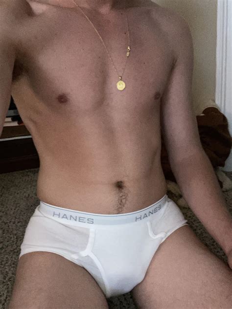 23 horny fit slim guy looking for similar, any age add on snap