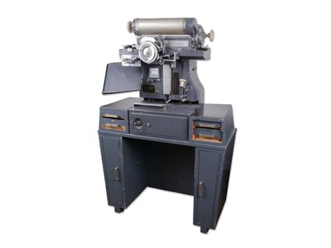 fotografische zetmachine van het merk morisawa industriemuseum