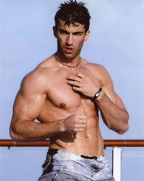 Justin Baldoni Nudes