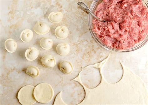 Фарш для домашних пельменей – самые вкусные и сочные рецепты