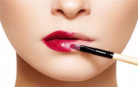 Правила макияжа губ | How to apply lipstick, Lipstick, Makeup tips