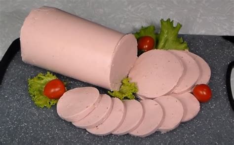Как сделать колбасу докторскую из курицы с желатином в домашних ...