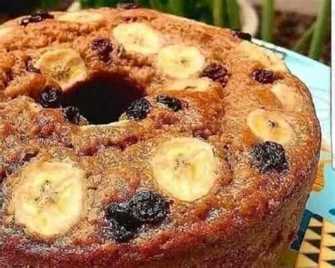 Bolo De Aveia Com Banana E Uvas Passas