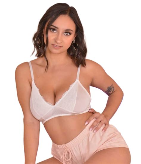 The Unexpected Twist In Hailey Sigmond's OnlyFans Story Image 15