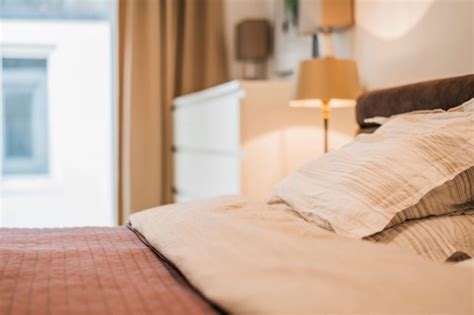 Какой доход получают жители Тбилиси через Airbnb и как изменились цены ...
