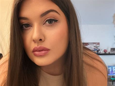 Kaycee's profile - E-Pal