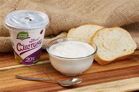 Сметана 20%, 350 г "Зеленый Берег" - Молочная продукция, Сметана ...