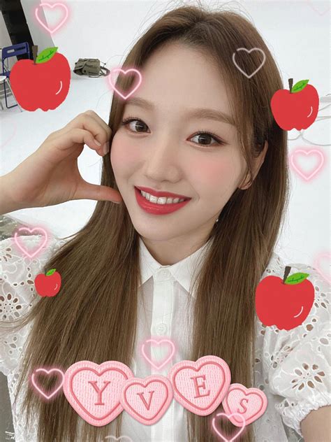 210905 loonatheworld - Gowon update : r/LOONA