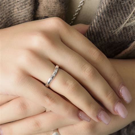 White Gold Diamond Contour Wedding Band | Rich Diamonds