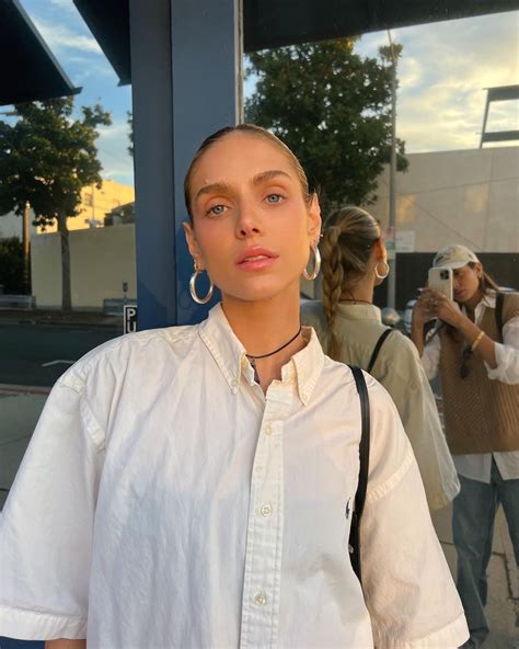 Kari Riley Outfits & Style Photos • CelebMafia