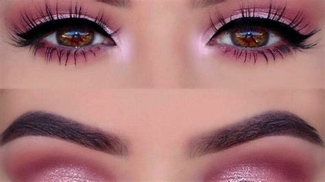 pro     applying eyeshadow