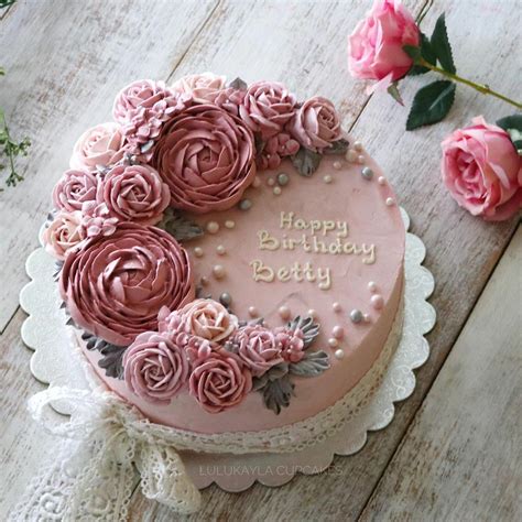 Pink Birthday Cake with Roses and Happy Birthday