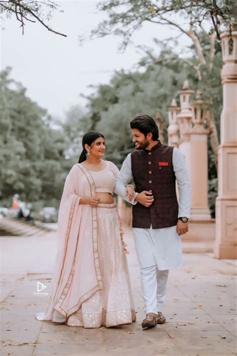 Couple Photoshoot Patrika Gate | Pre wedding photoshoot outfit, Indian ...