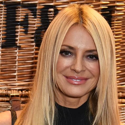 Strictly's Tess Daly looks like a bronzed goddess in unseen swimsuit ...