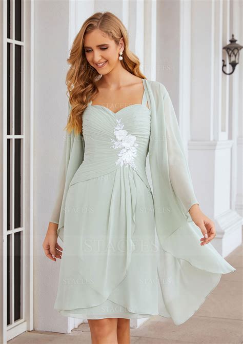 A-line Sweetheart Sleeveless Chiffon Knee-Length Mother of the Bride