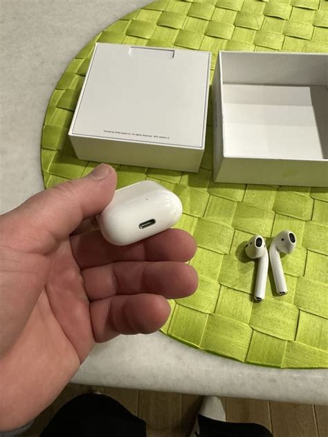 Навушники Apple AirPods 1: 1 000 грн. - Навушники Київ на Olx