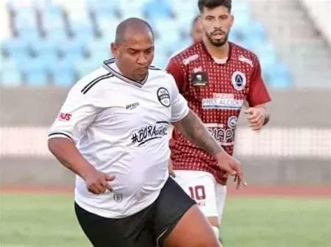walter revela peso atual estima aposentadoria  conta profissao
