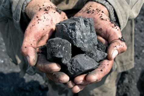 Vantagens Do Carvão Mineral - Carvão mineral: origem, composição, tipos, usos - Brasil Escola