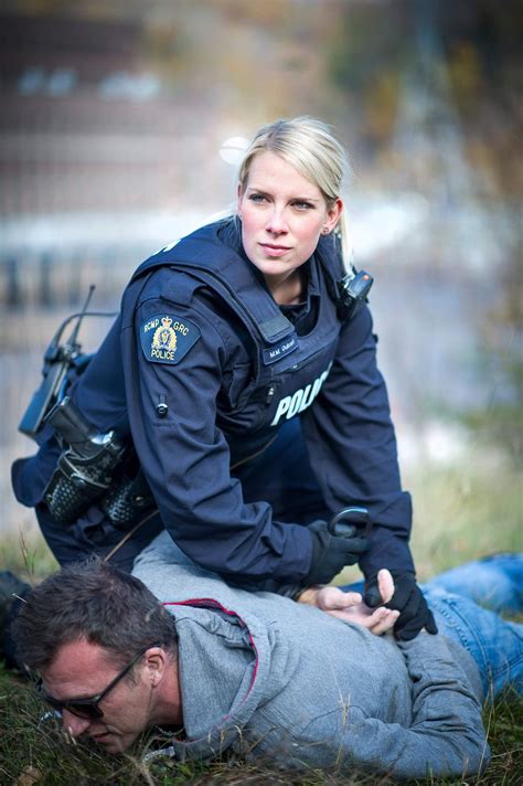 Pin by Abel Reynoso Police & Military on Policewoman | Female police