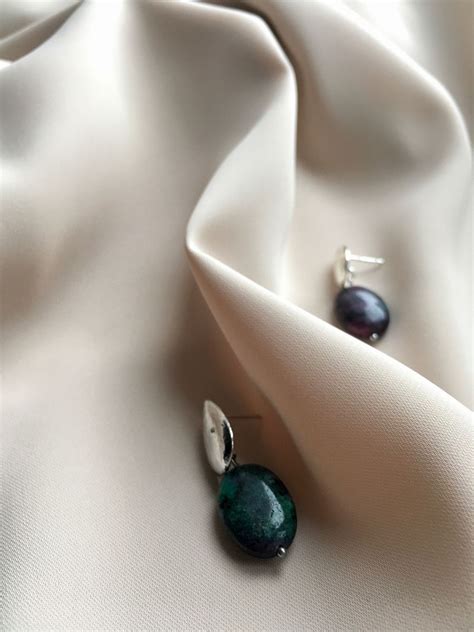 Стильная бижутерия | Stud earrings, Jewelry, Earrings