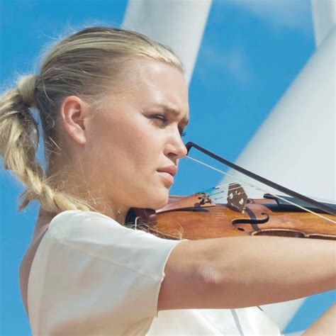 Mari Samuelsen | Polyarts